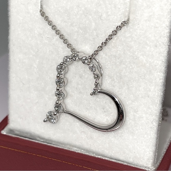 Solid 14K White Gold Modern Natural Diamond Heart Pendant Neck Chain Necklace - Picture 10 of 17